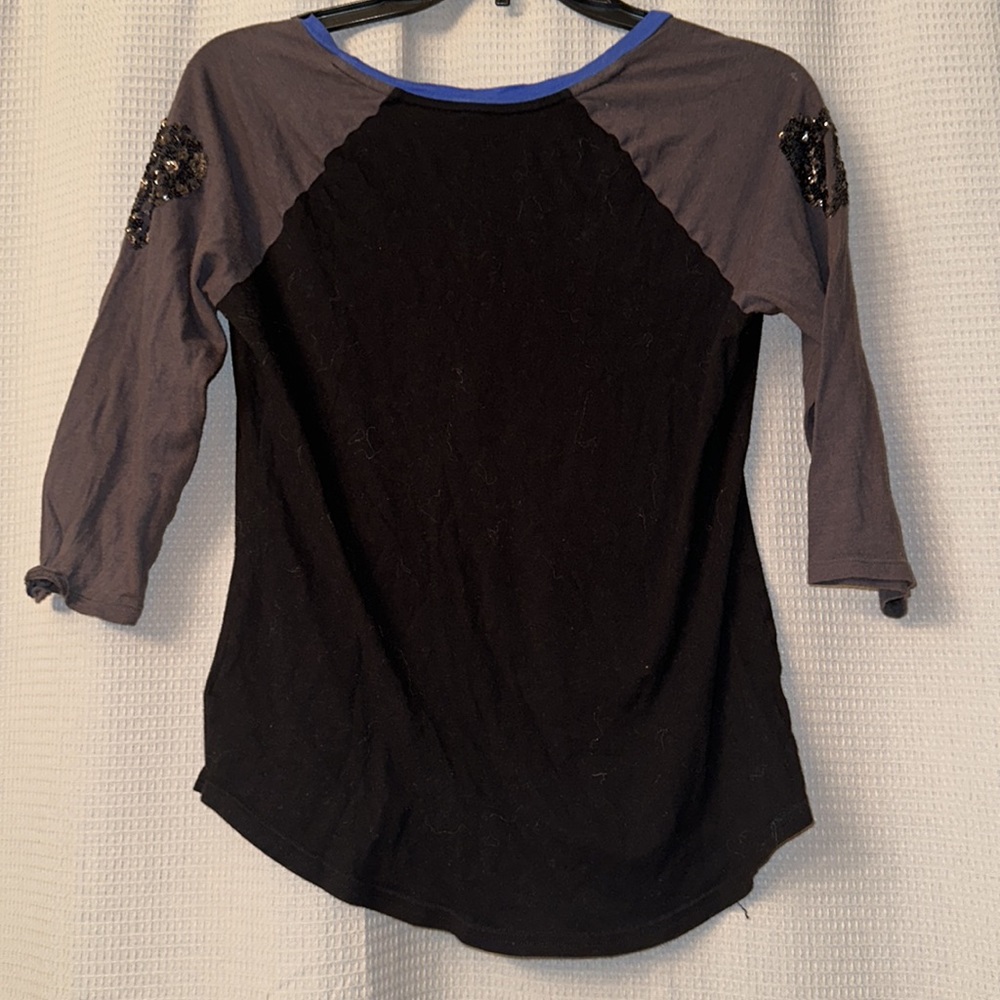 Express Tee - Picture 2 of 3